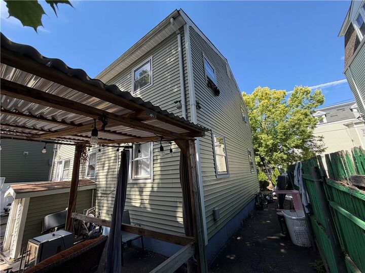 Property Photo:  98 Mission Place  RI 02908 