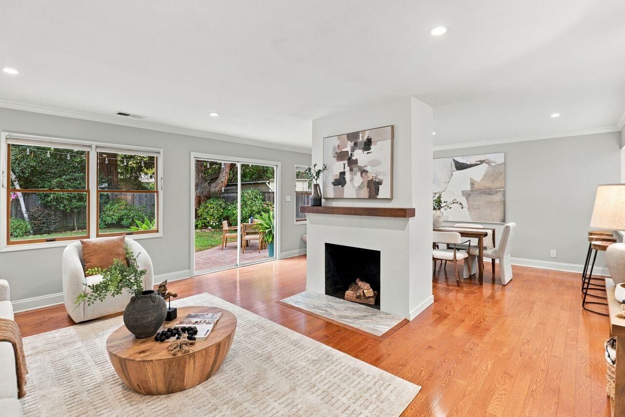 Property Photo: 111 Hedge Road CA 94025