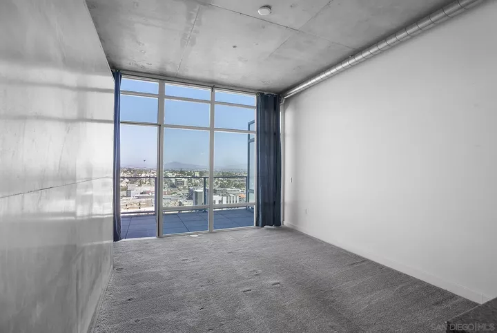 Property Photo:  1080 Park Blvd 1907  CA 92101 