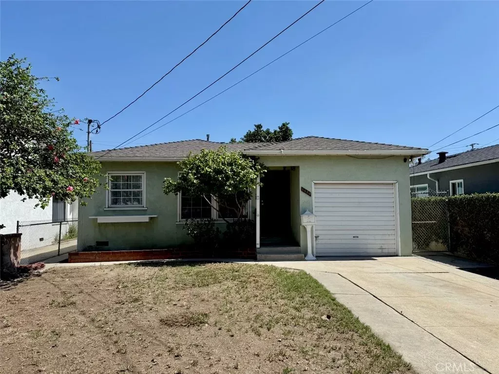 Property Photo:  1430 Lakme Avenue  CA 90744 