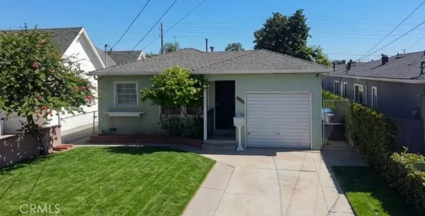 Property Photo:  1430 Lakme Avenue  CA 90744 