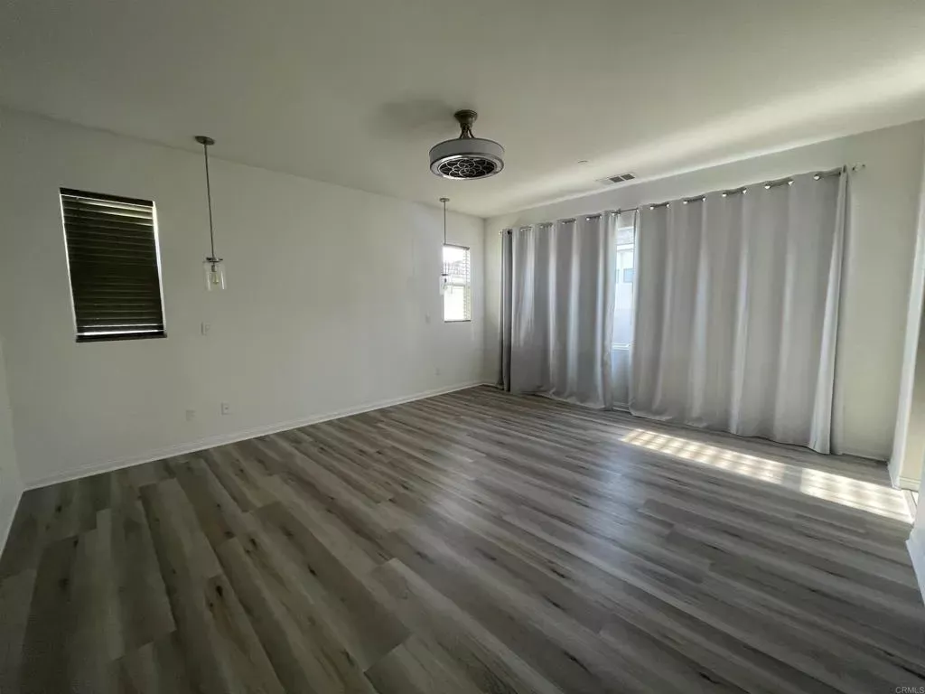 Property Photo:  1079 Calle Deceo  CA 91913 