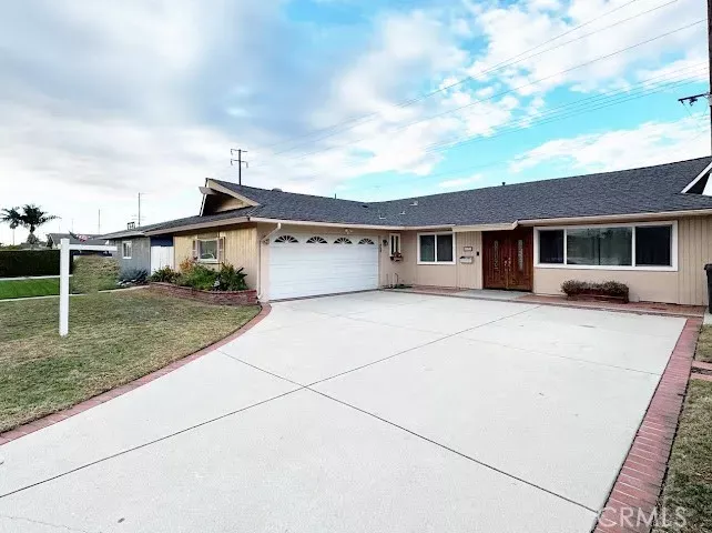 Property Photo: 6631 Walton Dr CA 92647