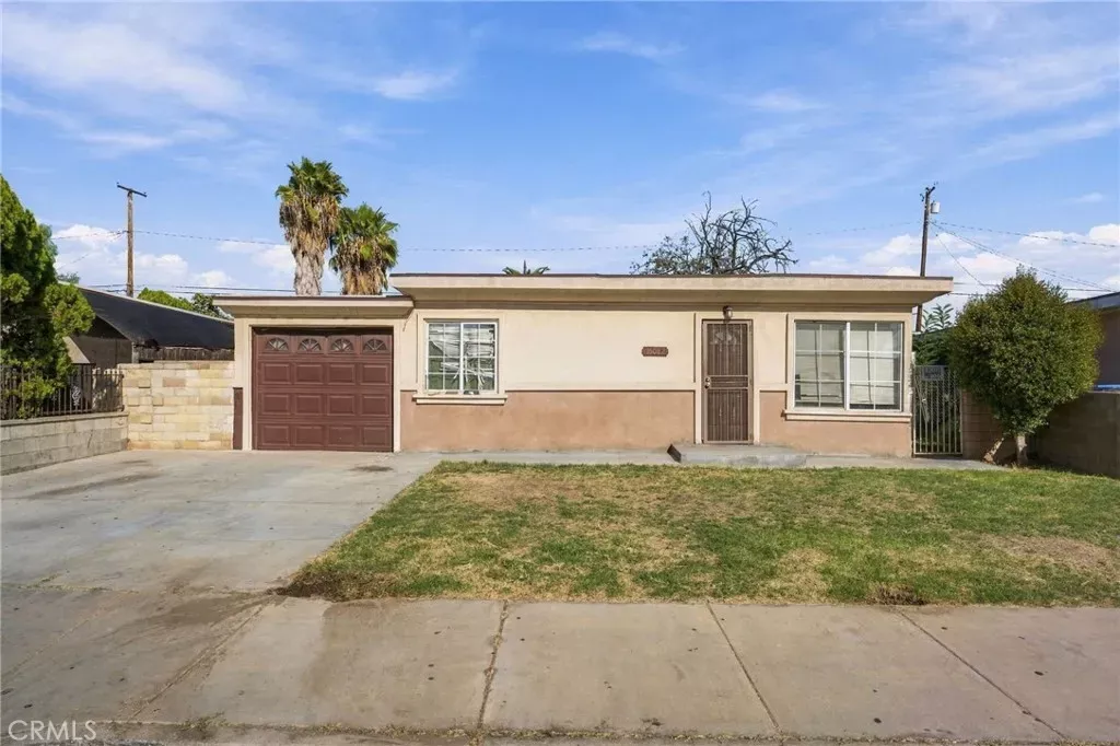 Property Photo: 15082 Pepper Court CA 92551