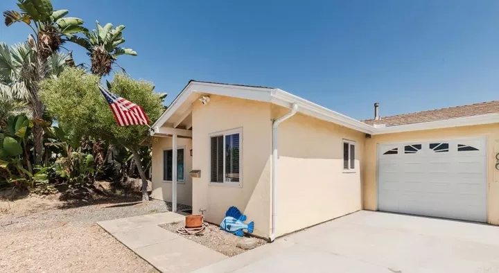 Property Photo: 219 Gloxina Street CA 92024
