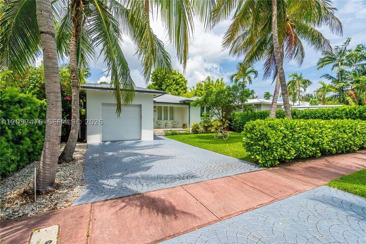 Property Photo:  1749 Bay Dr 0  FL 33141 