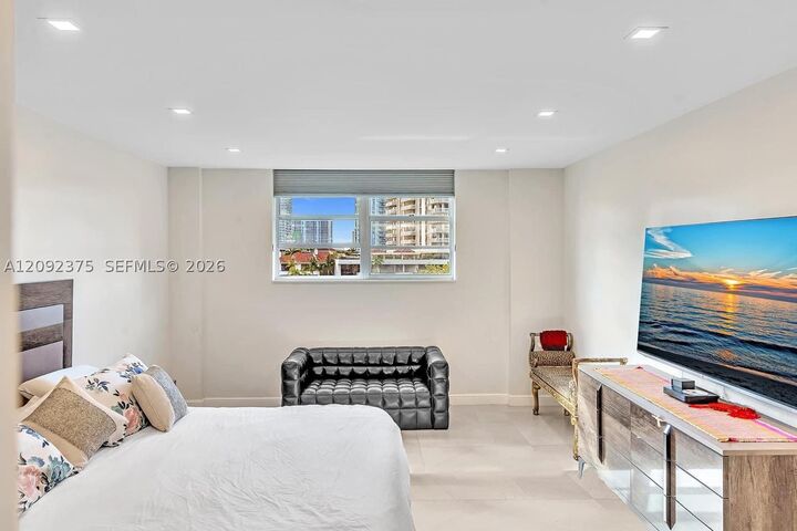 Property Photo: 19390 Collins Ave 421 FL 33160