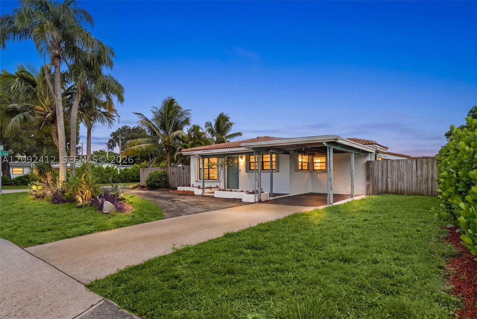 Property Photo:  5630 Sheridan St  FL 33021 