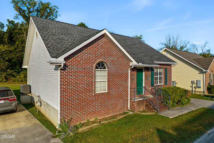 Property Photo:  322 Creekwalk Boulevard  TN 37863 