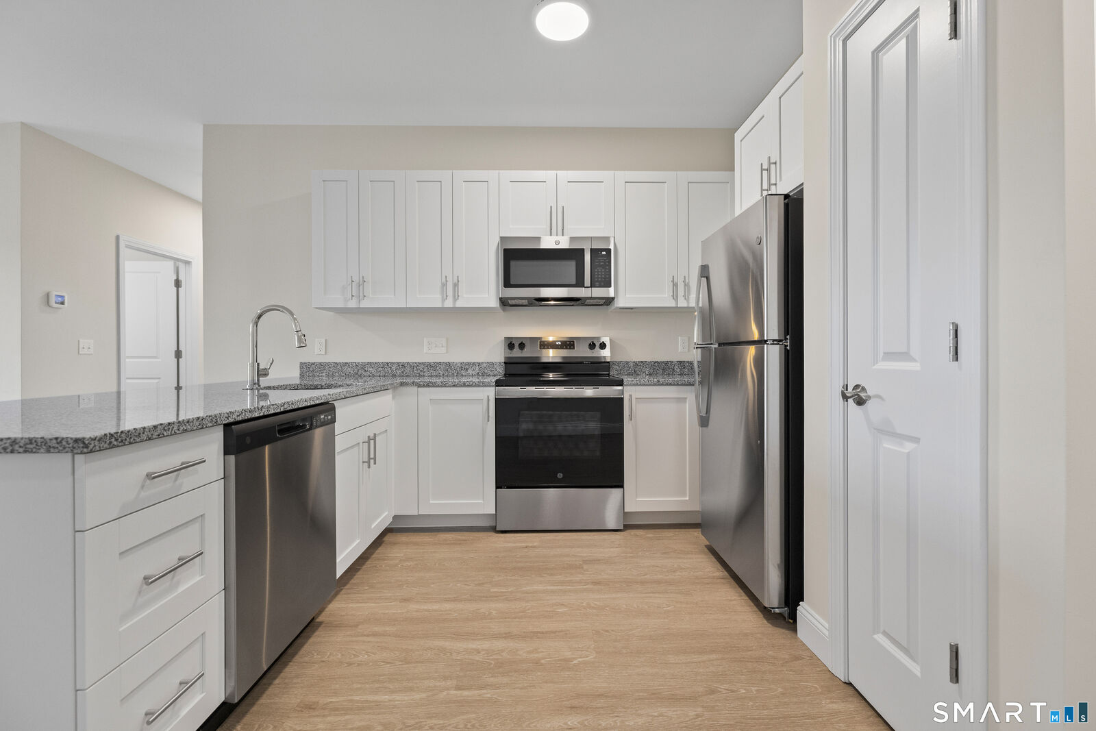 Property Photo:  55 Steele Boulevard 210  CT 06037 