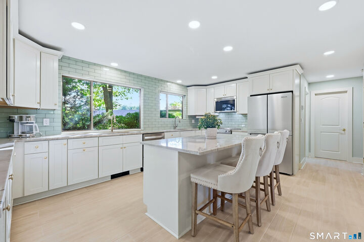 Property Photo:  29 Great Meadow Lane 29  CT 06032 