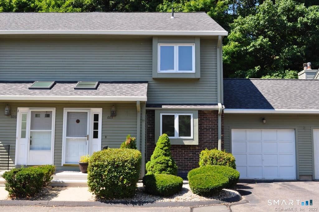 Property Photo:  605 Sand Stone Drive 605  CT 06074 
