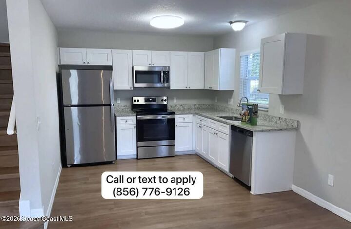Property Photo: 201 E Mary Jess Road FL 32809