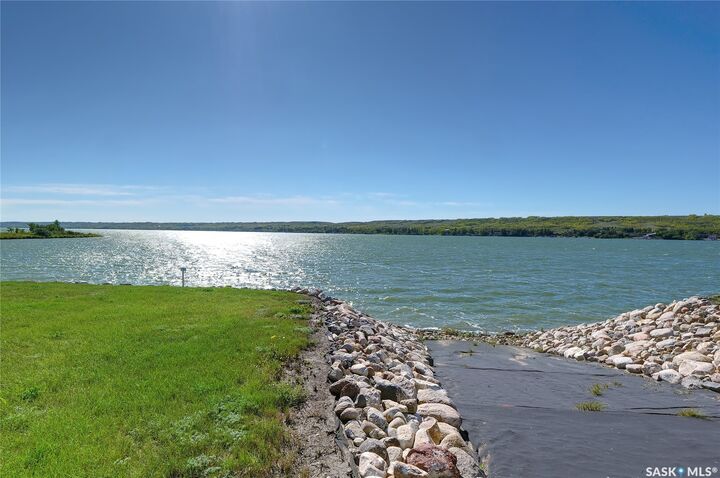 Property Photo:  837 Daniel Drive  SK S0G 0A2 