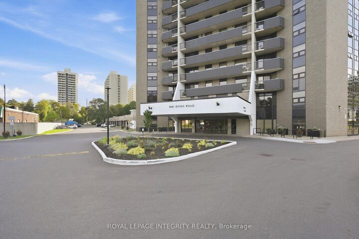 Property Photo:  900 Dynes Road 806  ON K2C 3L6 