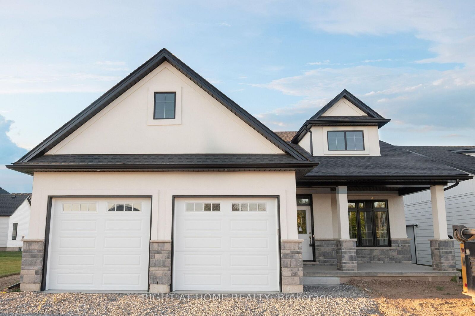 Property Photo:  3544 Canfield Crescent  ON L0S 1S0 