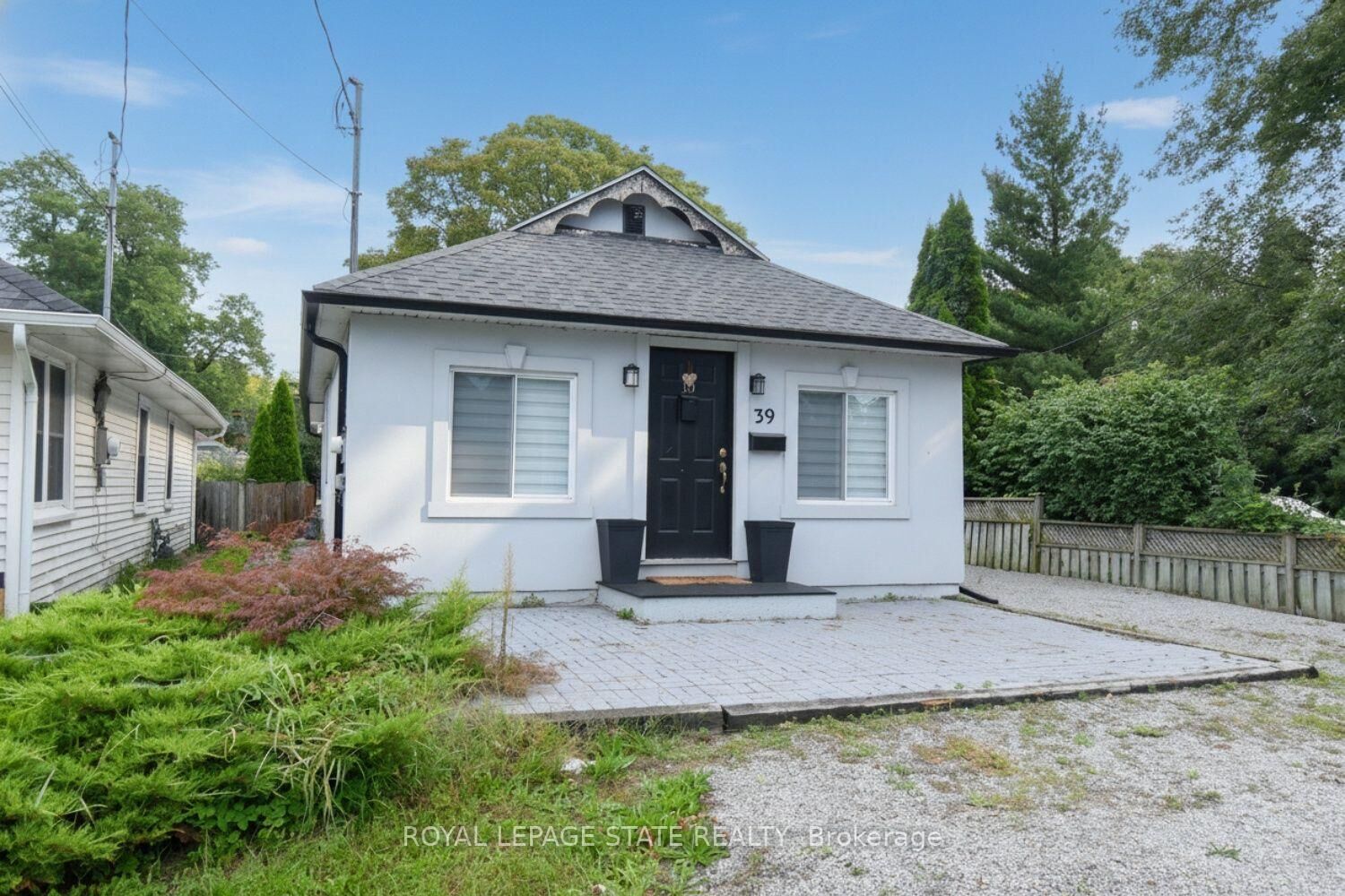 Property Photo:  10 Graham Street  ON L8N 5L2 