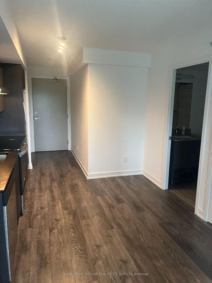 Property Photo:  1119 Cooke Boulevard B519  ON L7T 0C7 