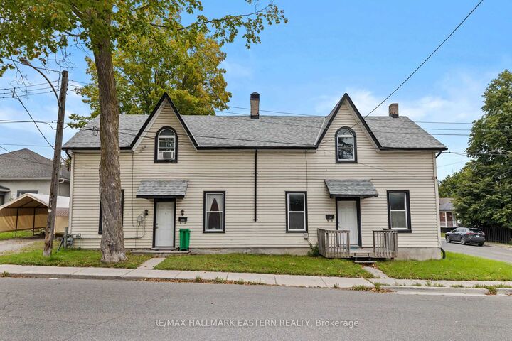 Property Photo:  284-288 Brock Street  ON K9H 2R1 