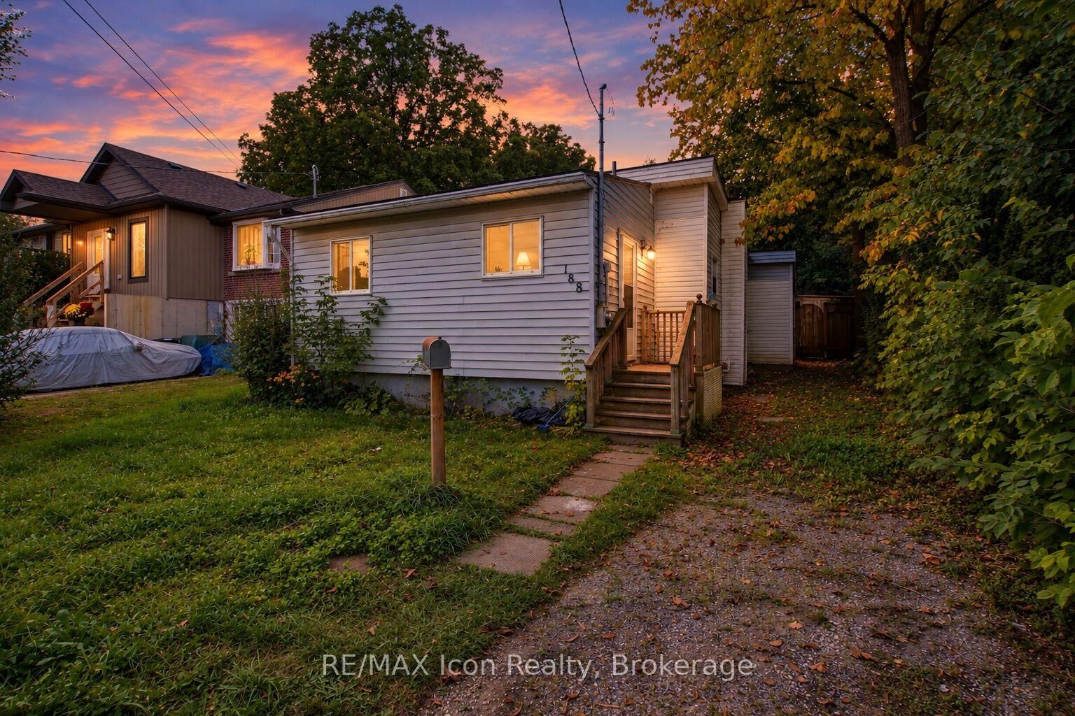 Property Photo:  188 Stevenson Street N  ON N1E 5A8 