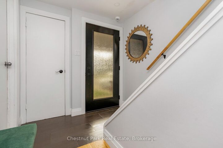 Property Photo:  91 High Street  ON L9Y 4V4 