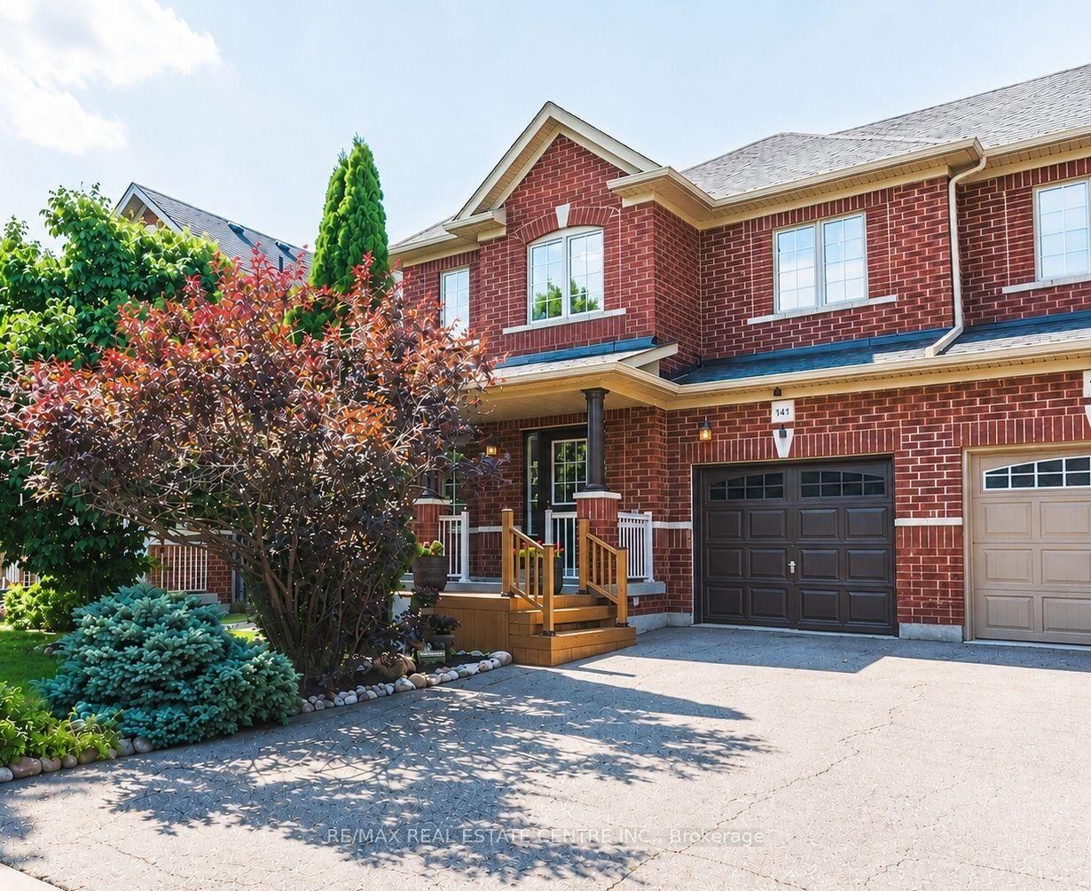 Property Photo:  141 Lavery Heights  ON L9T 0V4 