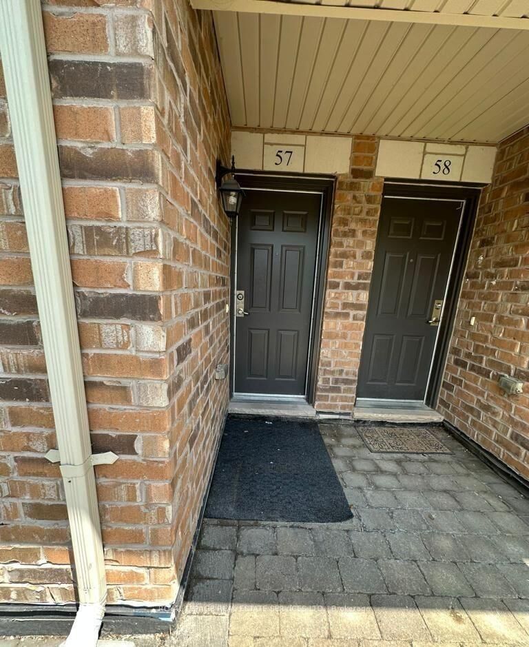 Property Photo: 2441 Greenwich Drive 57 ON L6M 0S3