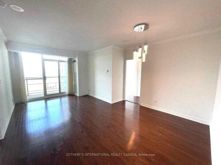 Property Photo: 100 Promenade Circle 1011 ON L4J 7W7