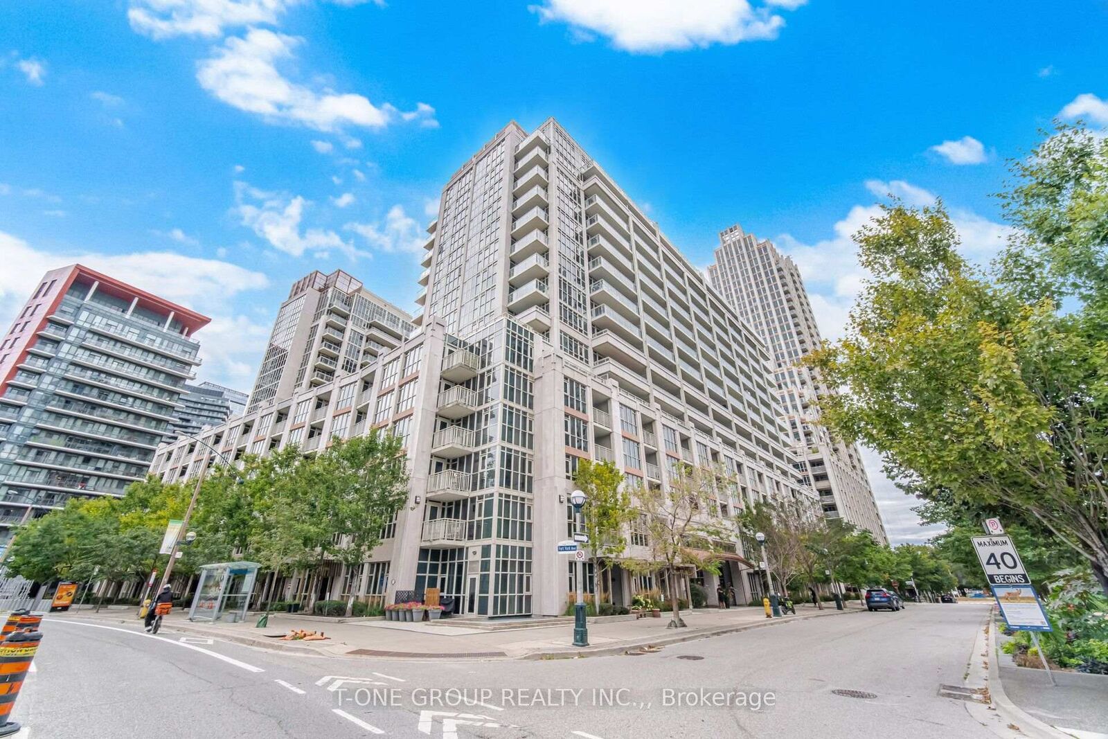 Property Photo:  35 Bastion Street 1213  ON M5V 0C2 