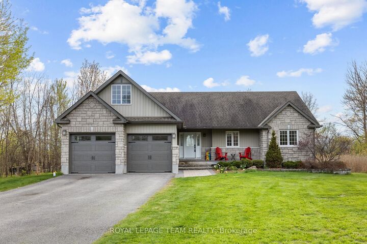 Property Photo:  53 D'Arcys Way  ON K0G 1J0 