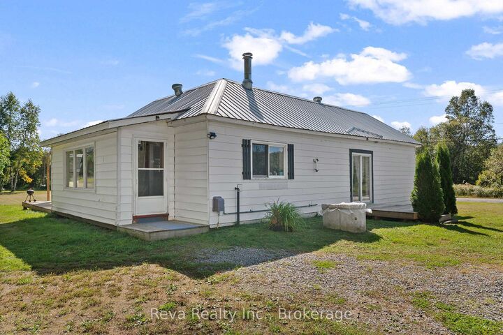 Property Photo:  834 Hybla Road  ON K0L 1C0 
