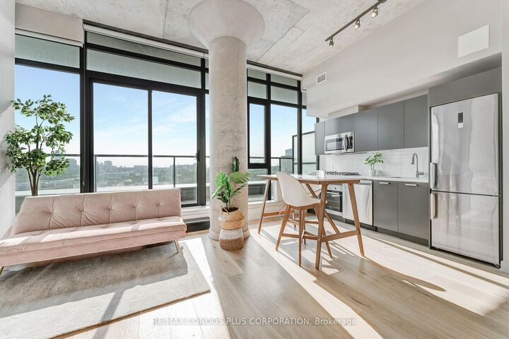 Property Photo:  203 Catherine Street W 805  ON K2P 1C3 
