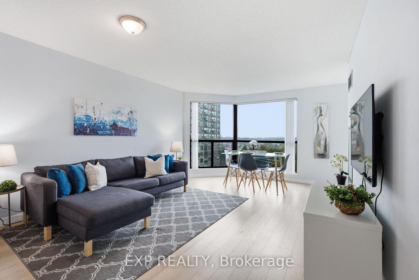Property Photo:  2155 Burnhamthorpe Road W 1005  ON L5L 5P4 