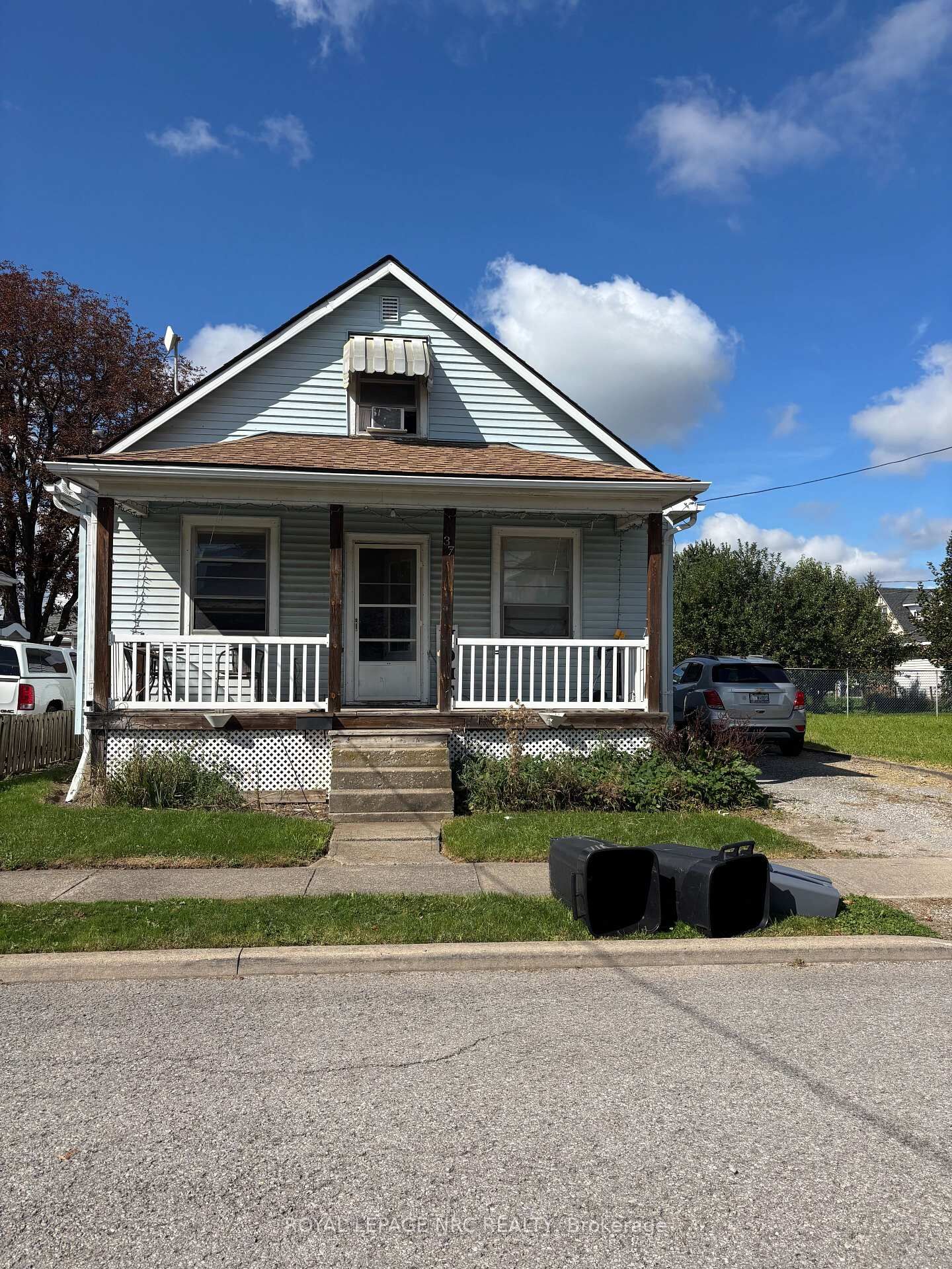 Property Photo:  37 Battle Street  ON L2V 3W4 