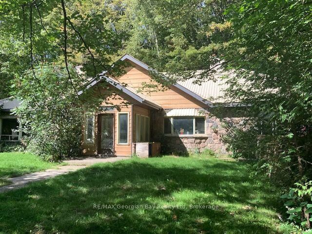 Property Photo:  9513 County Rd 93 Road NE  ON L4R 5K6 