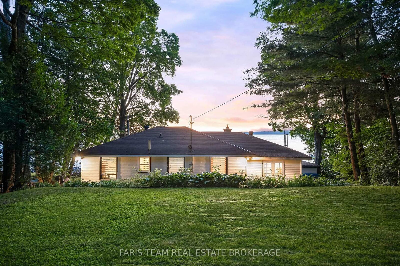 Property Photo:  1697 Champlain Road  ON L9M 0E3 
