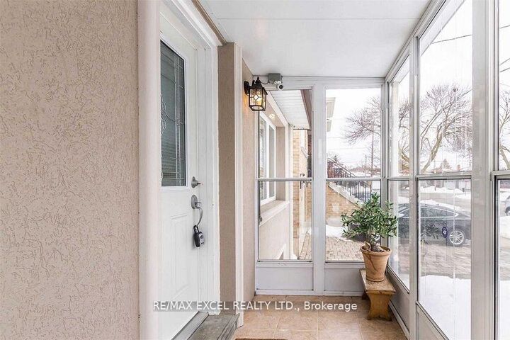 Property Photo:  416 Rimilton Avenue  ON M8W 2G3 