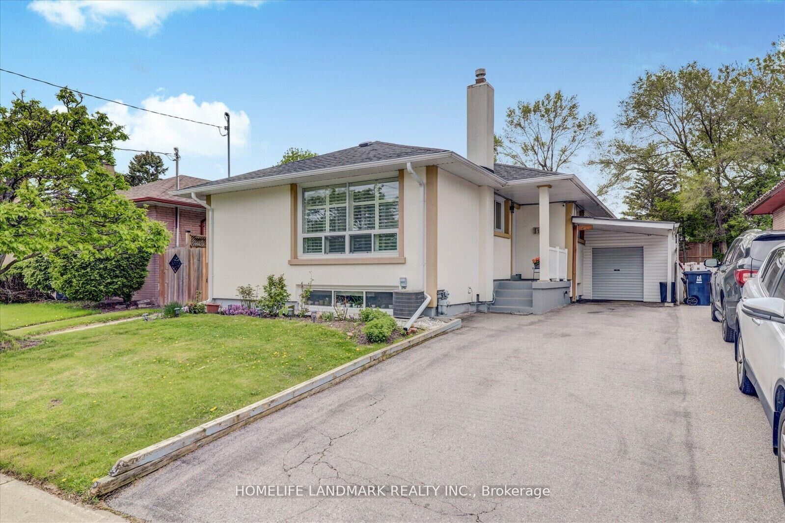Property Photo:  71 Sundance Crescent  ON M1G 2M1 