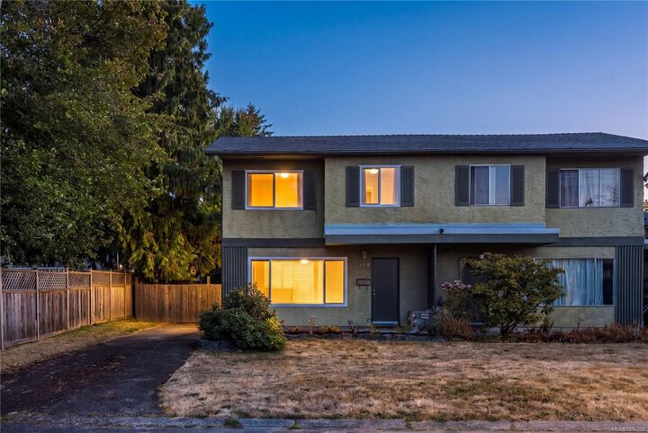 Property Photo:  1714 Ashdale Pl  BC V8N 1N9 