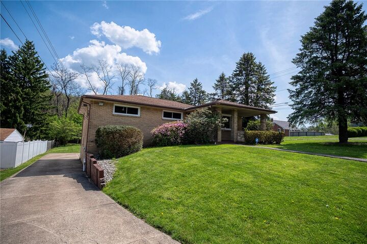 Property Photo:  202 Russell Drive  PA 15147 