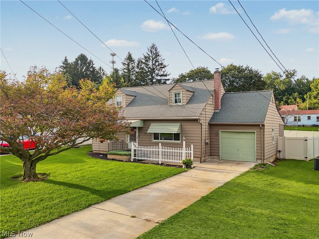 Property Photo: 553 Judith Lane OH 44471