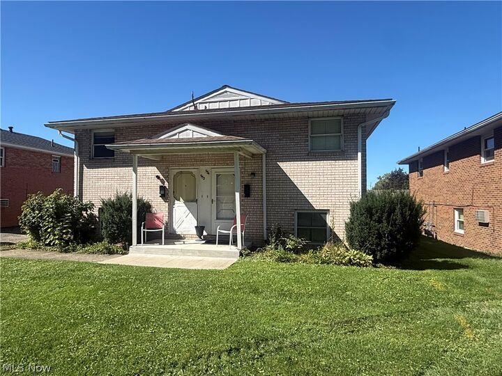 Property Photo: 952 N Highland Avenue OH 44420