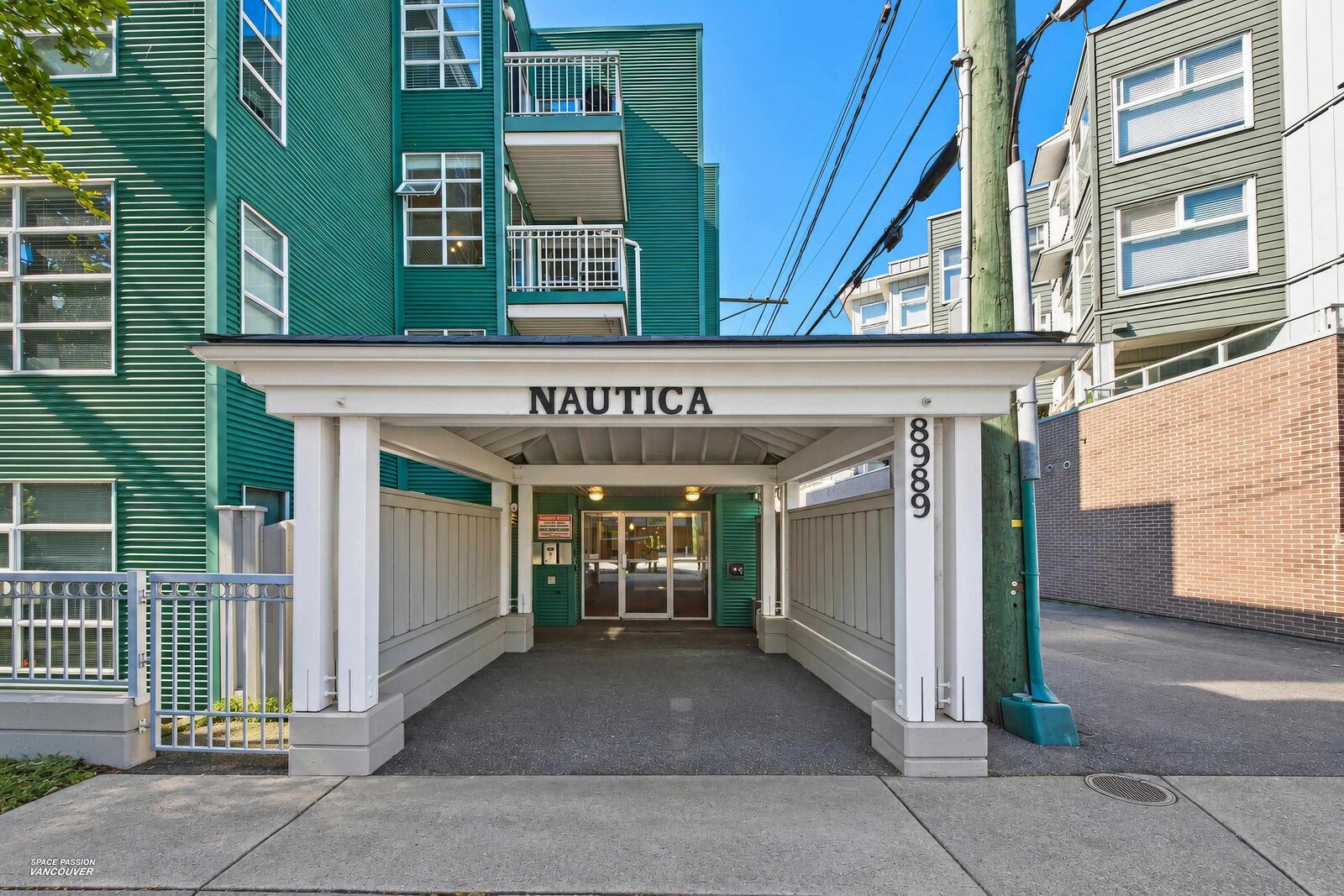Property Photo: 8989 Hudson Street 301 BC V6P 6Y1