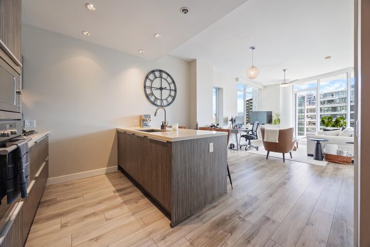 Property Photo:  1633 Ontario Street 806  BC V5Y 0C2 