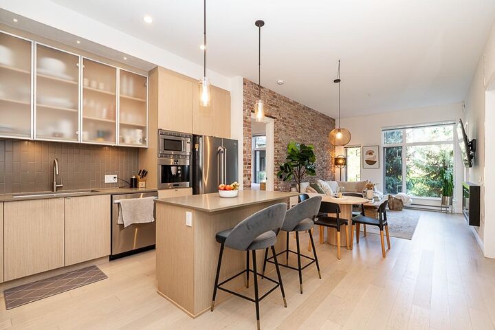 Property Photo:  262 Salter Street 208  BC V3M 0J6 