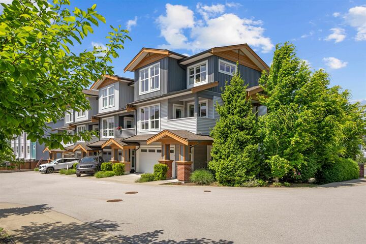 Property Photo:  24086 104 Avenue 1  BC V2W 1J2 