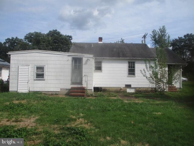 Property Photo: 404 Maple Lane NW MD 21061