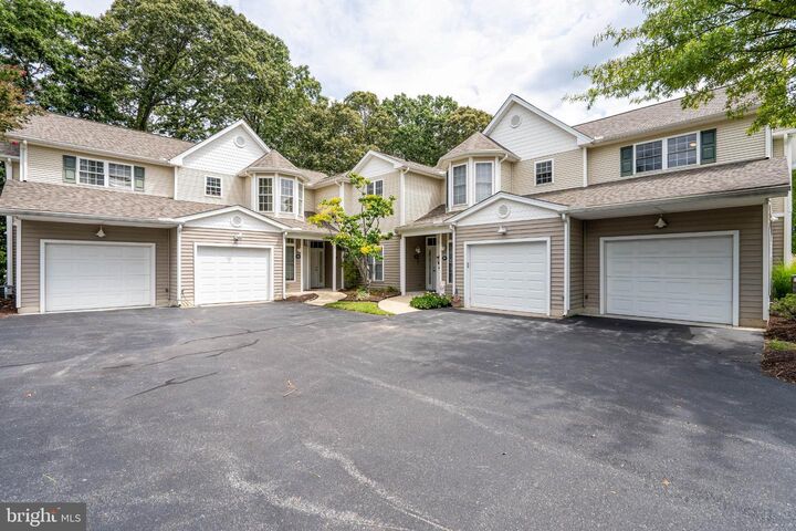 Property Photo:  900 Stoney Brook Circle 903  DE 19971 