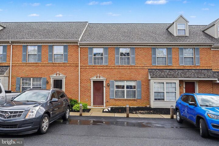 Property Photo: 306 Meetinghouse Lane PA 17601