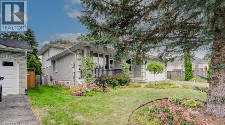 Property Photo: 27 Olivetree Road ON N3R 5E9